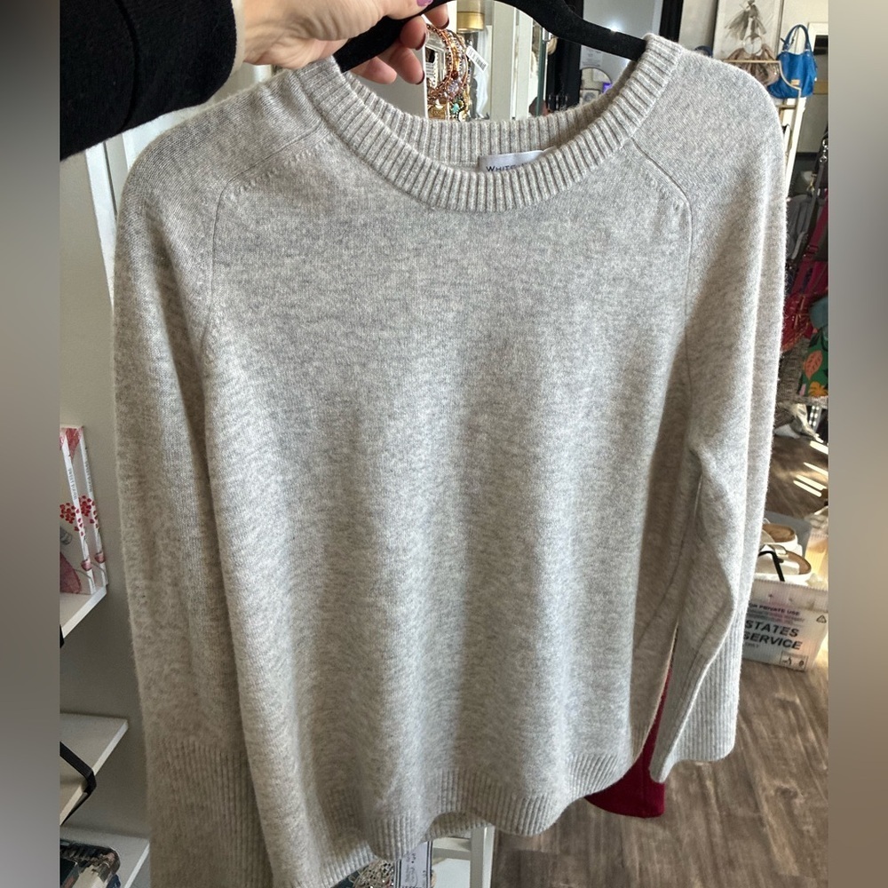 White + Warren gray cashmere sweater size L